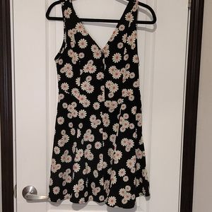 Lush Medium Daisy Dress